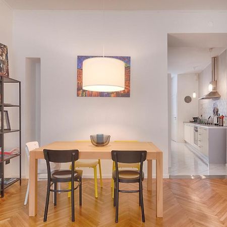 Mihaela Apartment - Charme Near The Station Trieste Eksteriør billede