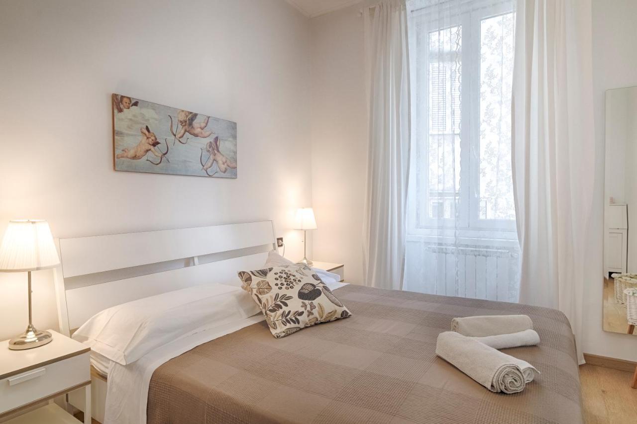 Mihaela Apartment - Charme Near The Station Trieste Eksteriør billede